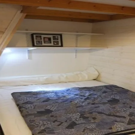 Apartment Marbore 아파트 코트레